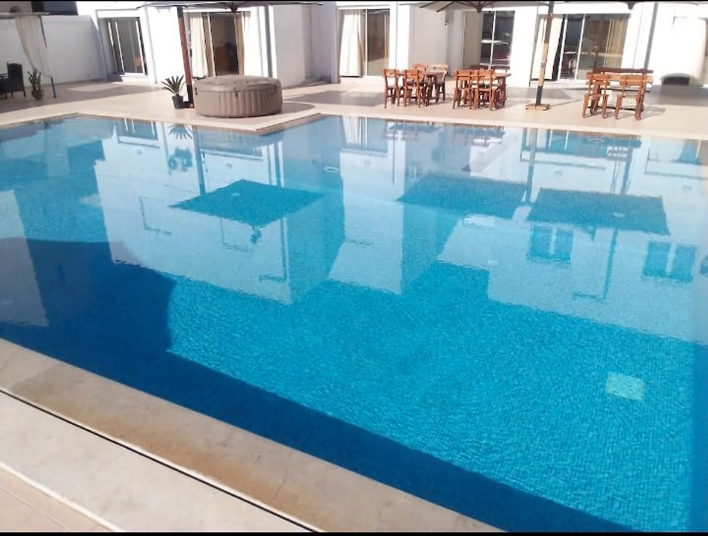 La piscine & le jacuzzi